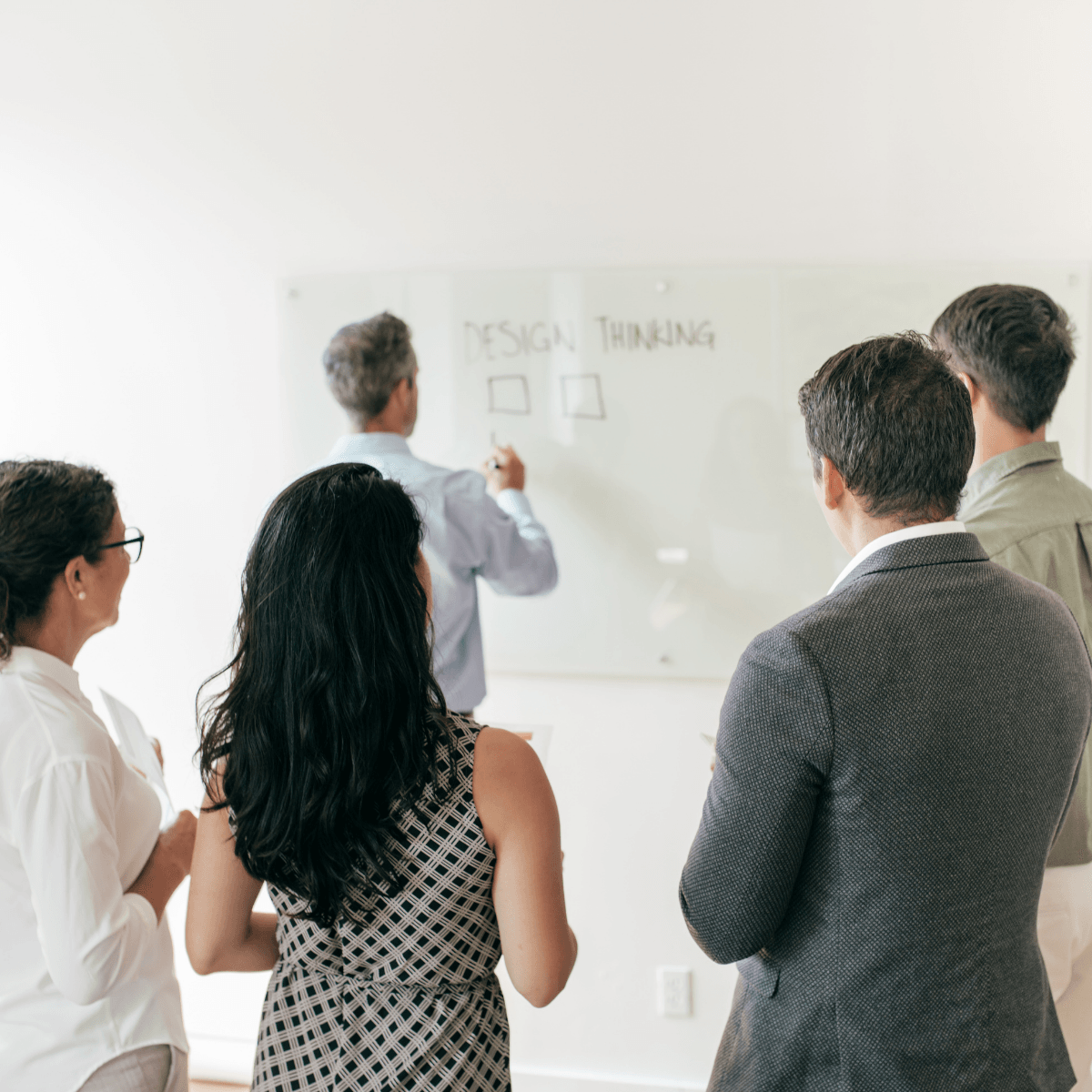 Toplantı yapan ekip